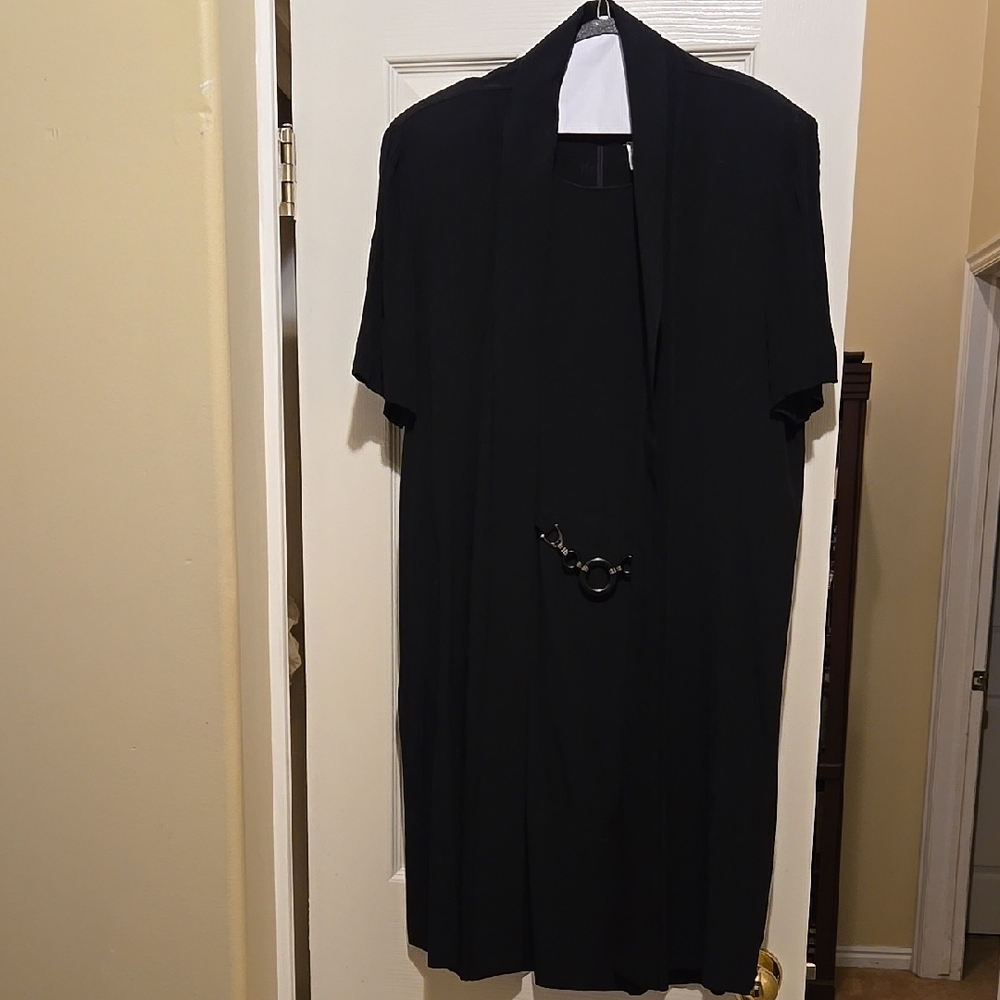 Chic Black Dress with Necklace Accent